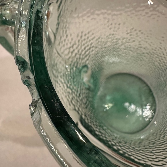 VINTAGE COCA-COLA HEAVY GREEN PEBBLED GLASS 64 0Z COKE PITCHER-WITH ICE LIP - Picture 5 of 7